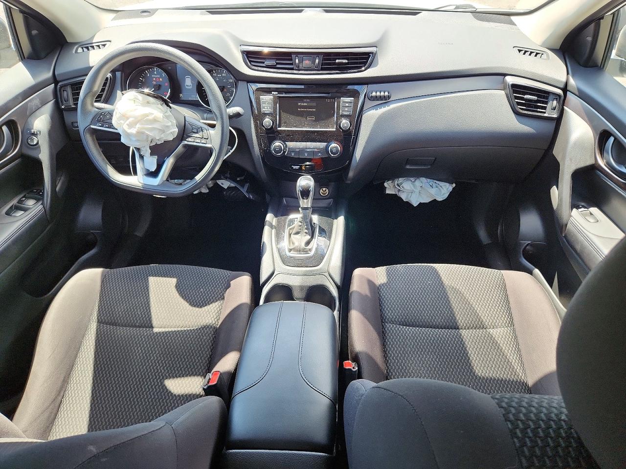 NISSAN ROGUE SPORT 2020 — 9