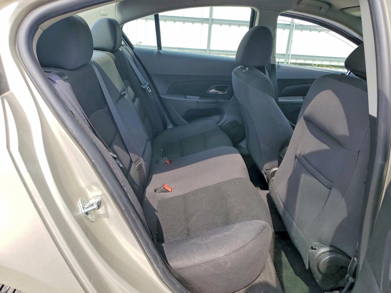 CHEVROLET CRUZE 2015 — 11