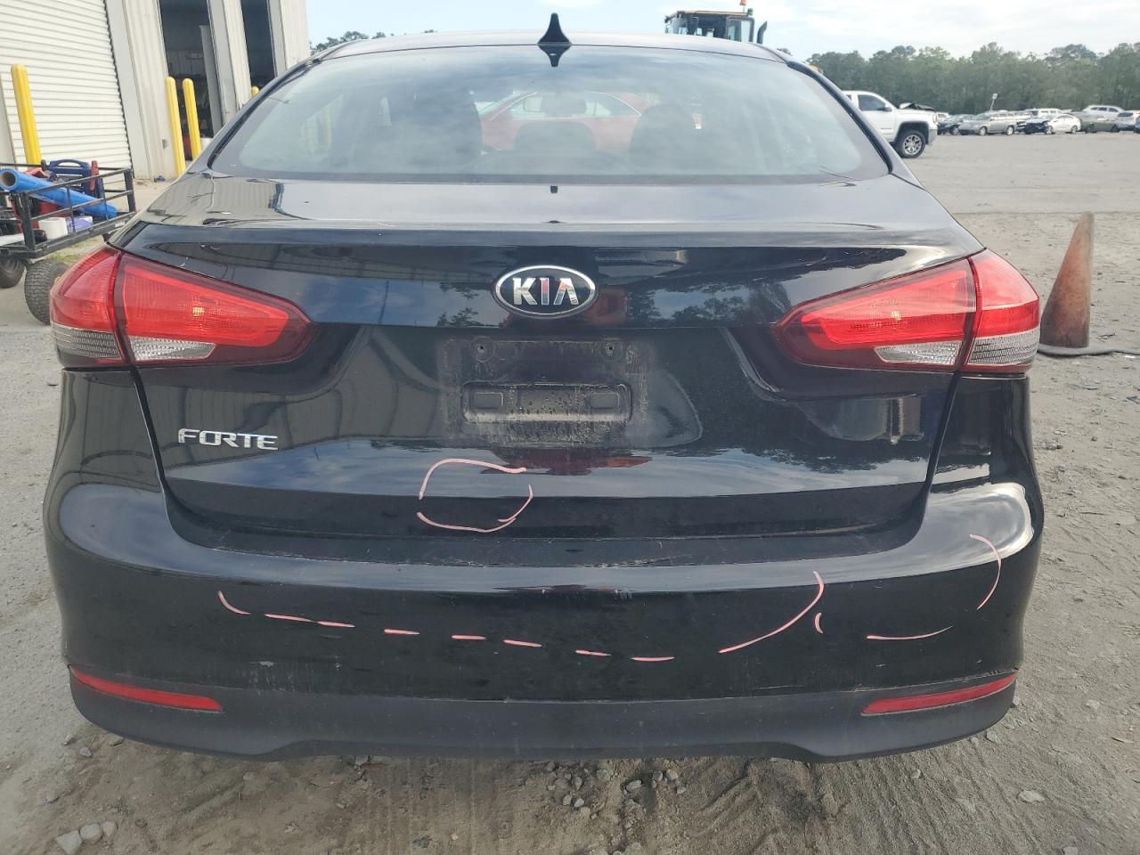 KIA FORTE 2018 — 7