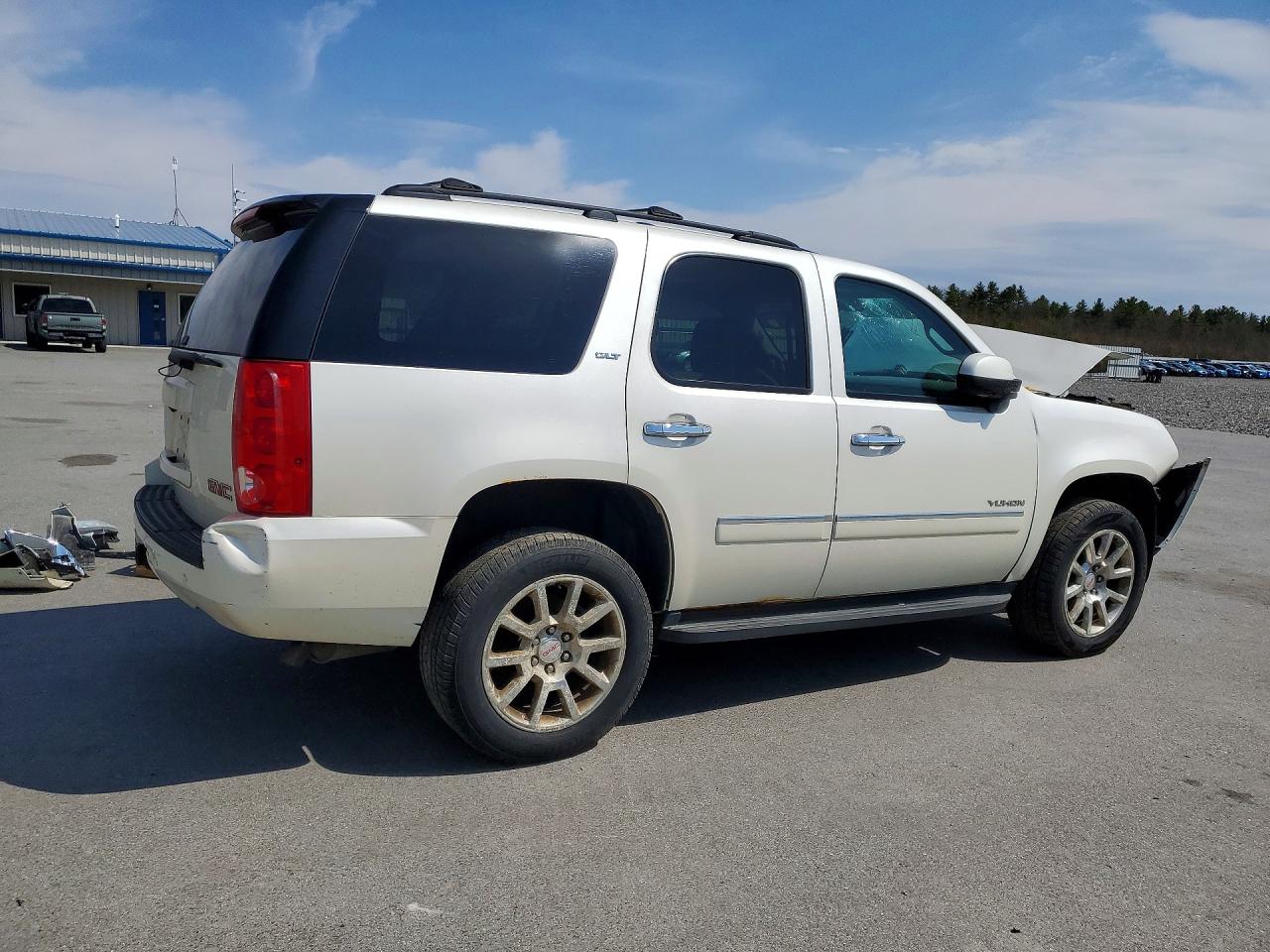 GMC YUKON 2012 — 4