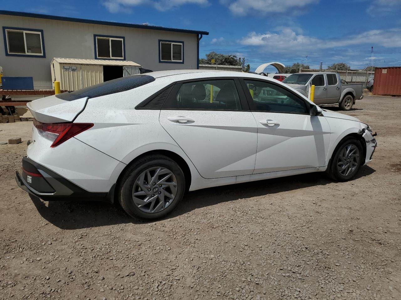 HYUNDAI ELANTRA 2025 — 4