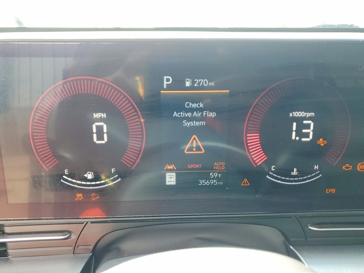 HYUNDAI KONA 2025 — 10