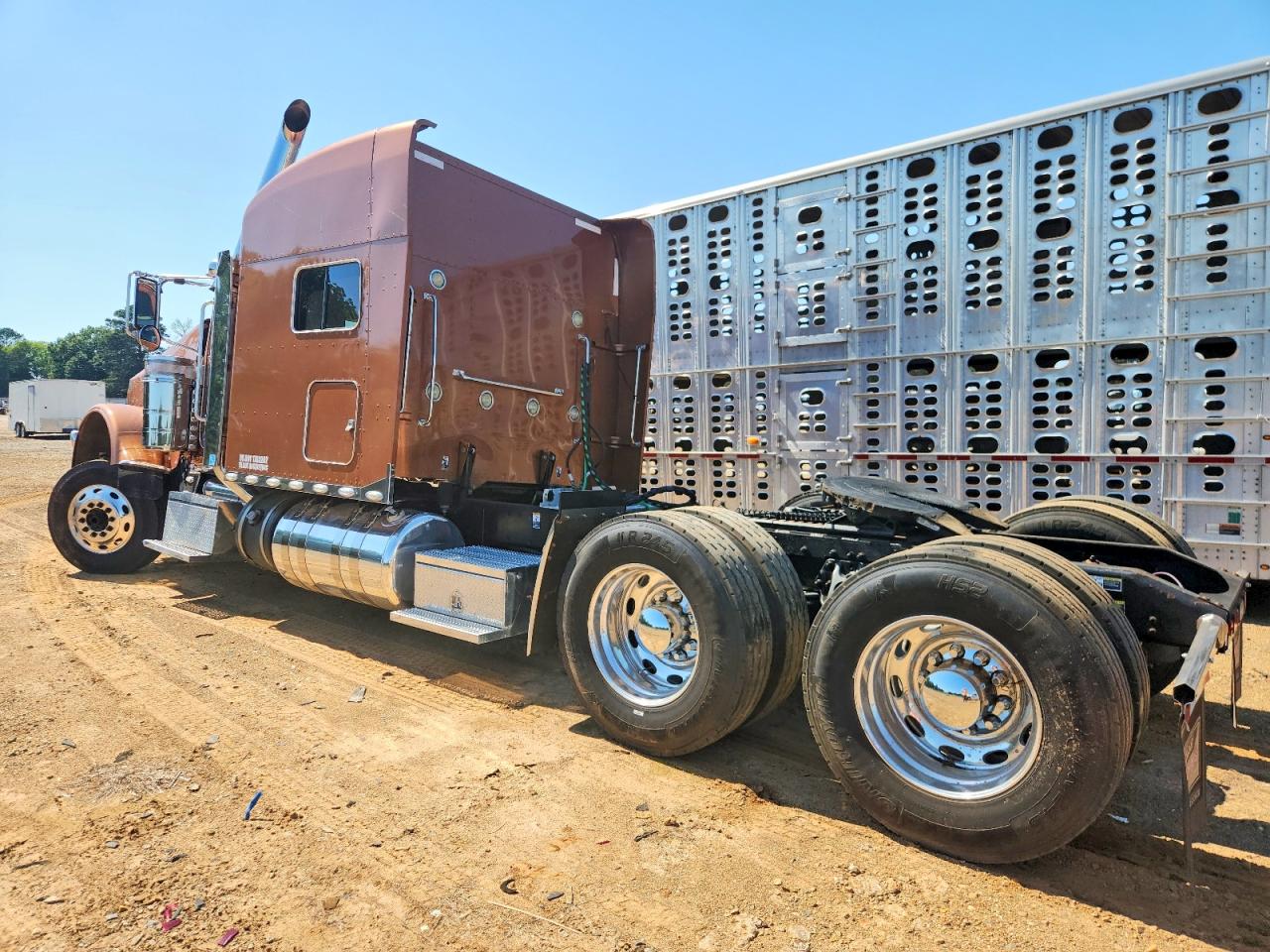 OTHER AUTOMOBILE 389 2019 — 4