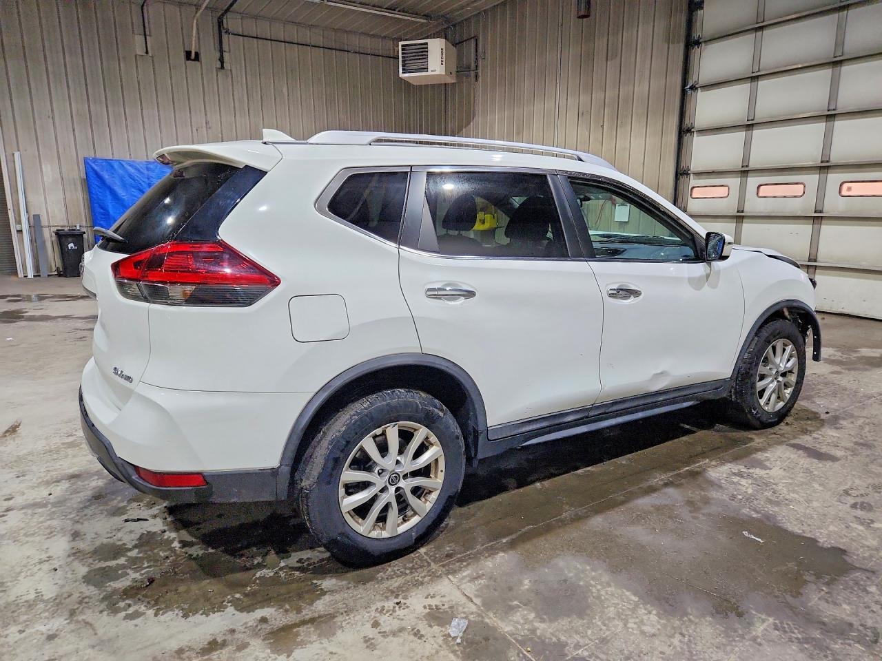 NISSAN ROGUE 2018 — 4