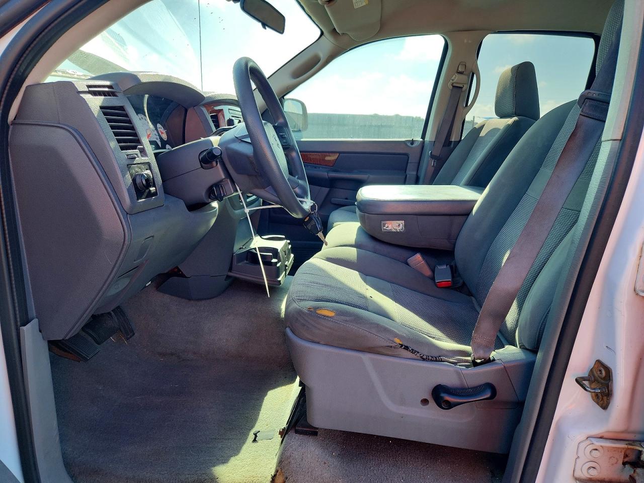 DODGE RAM 1500 2006 — 8