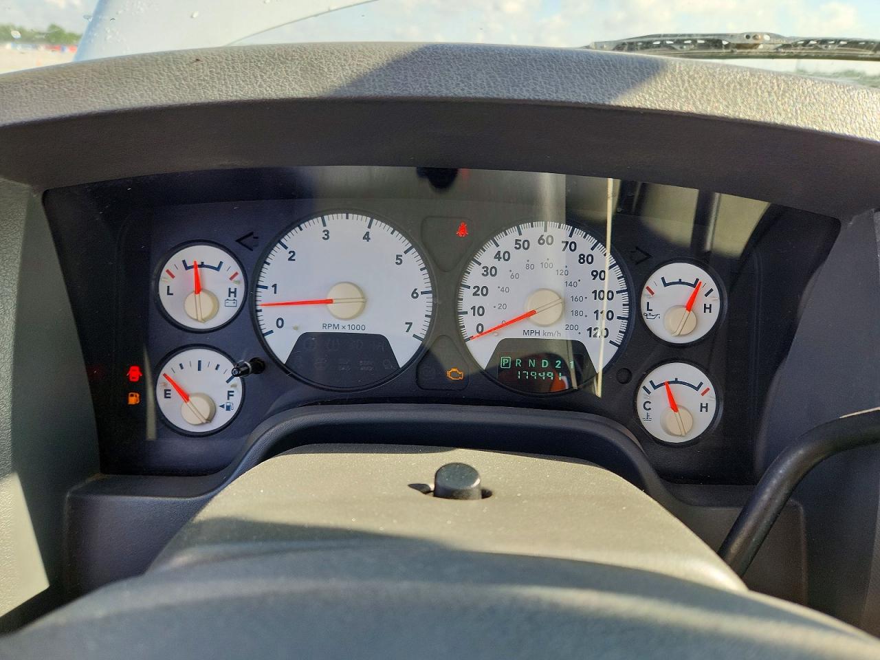 DODGE RAM 1500 2006 — 10