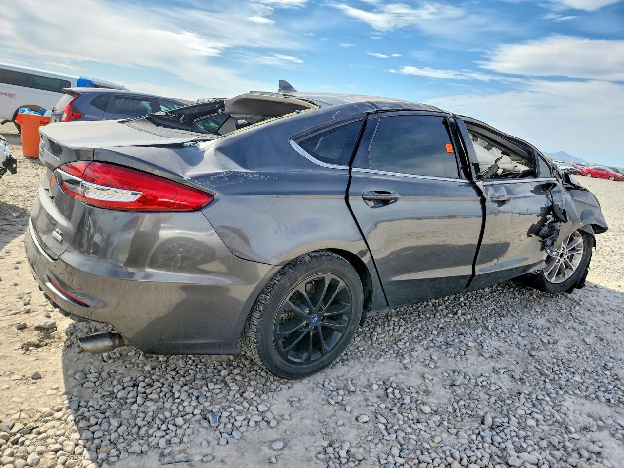 FORD FUSION 2019 — 4