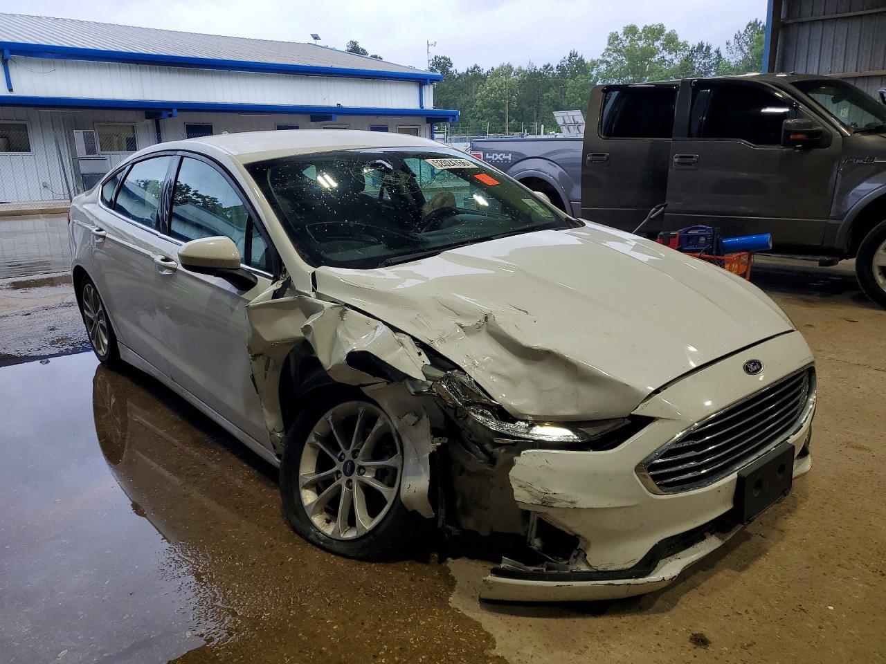 FORD FUSION 2019 — 5