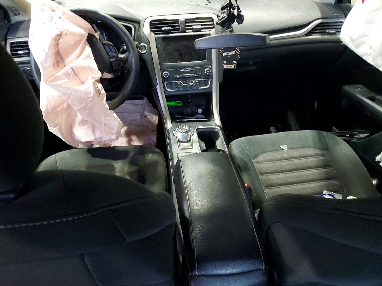 FORD FUSION 2019 — 9