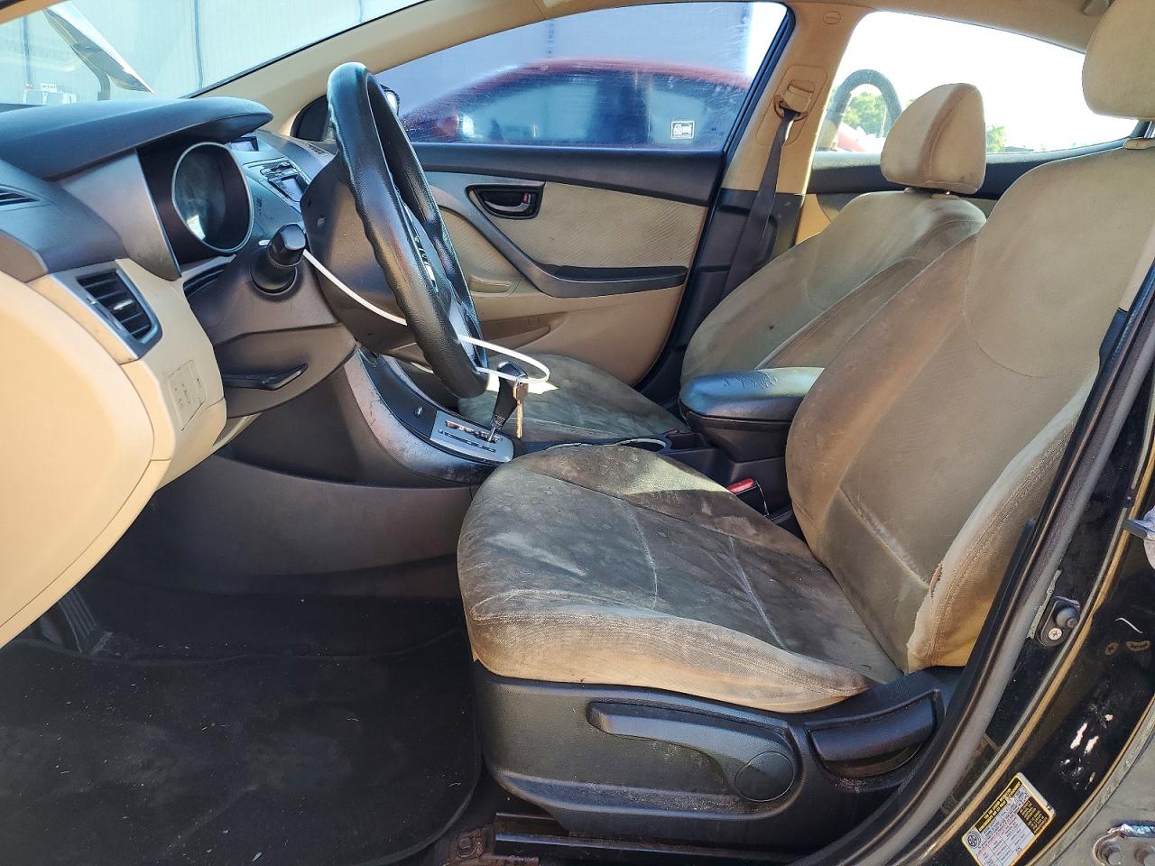 HYUNDAI ELANTRA 2012 — 8