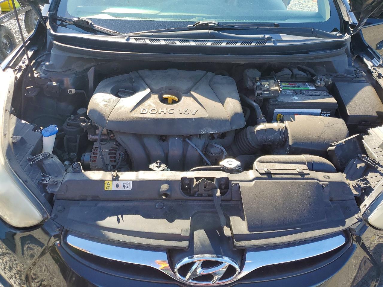 HYUNDAI ELANTRA 2012 — 12
