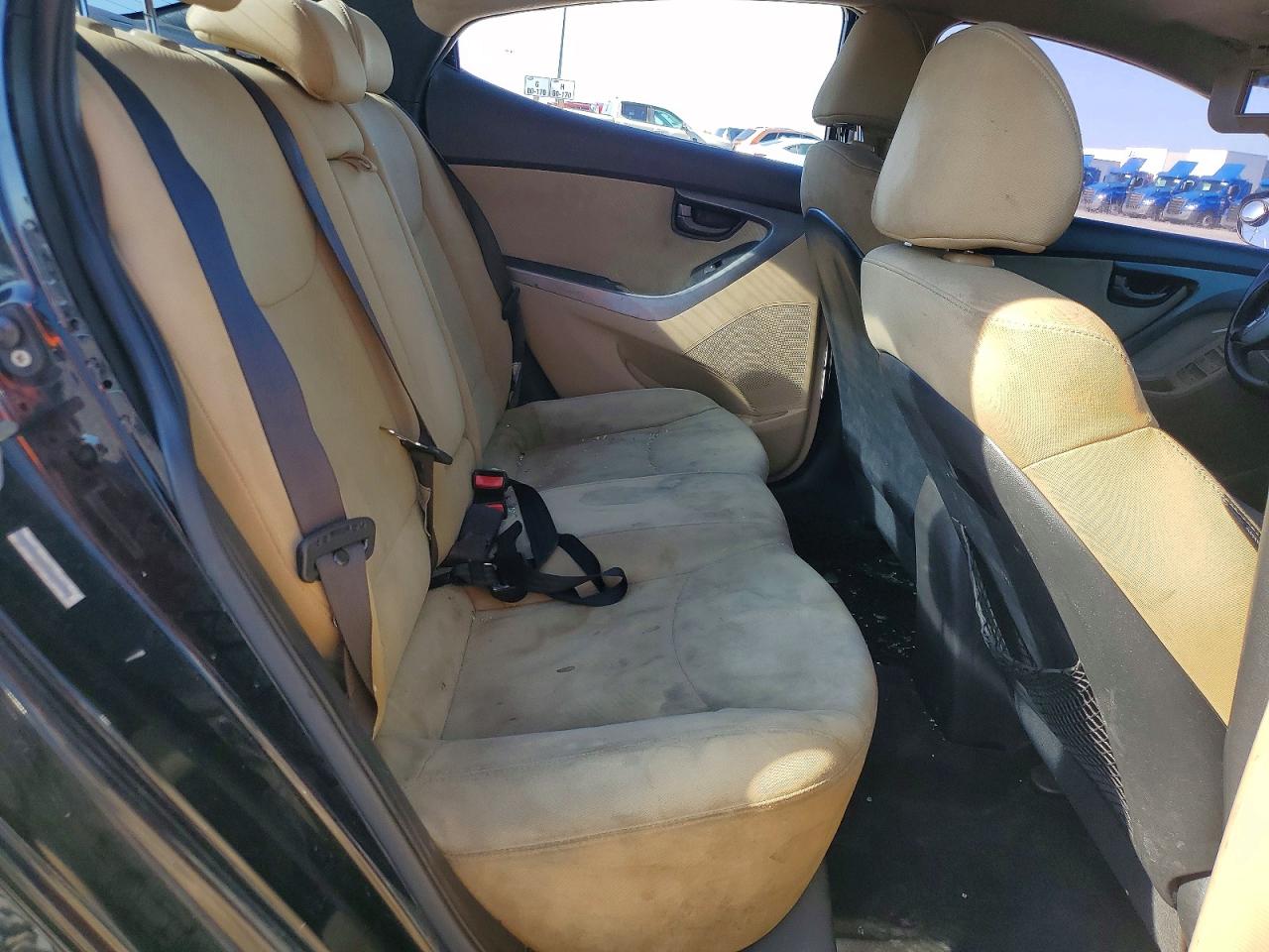 HYUNDAI ELANTRA 2012 — 11