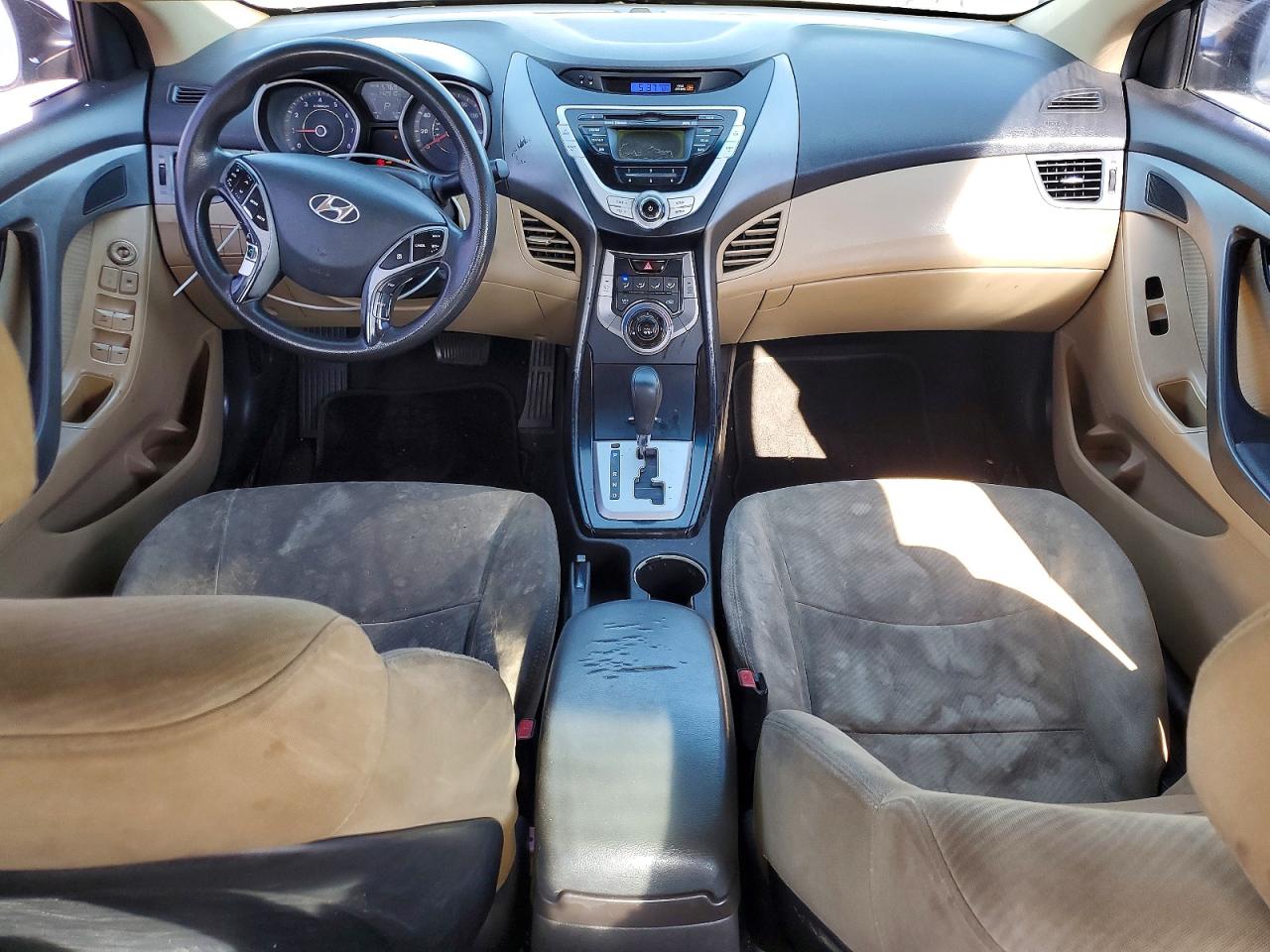 HYUNDAI ELANTRA 2012 — 9
