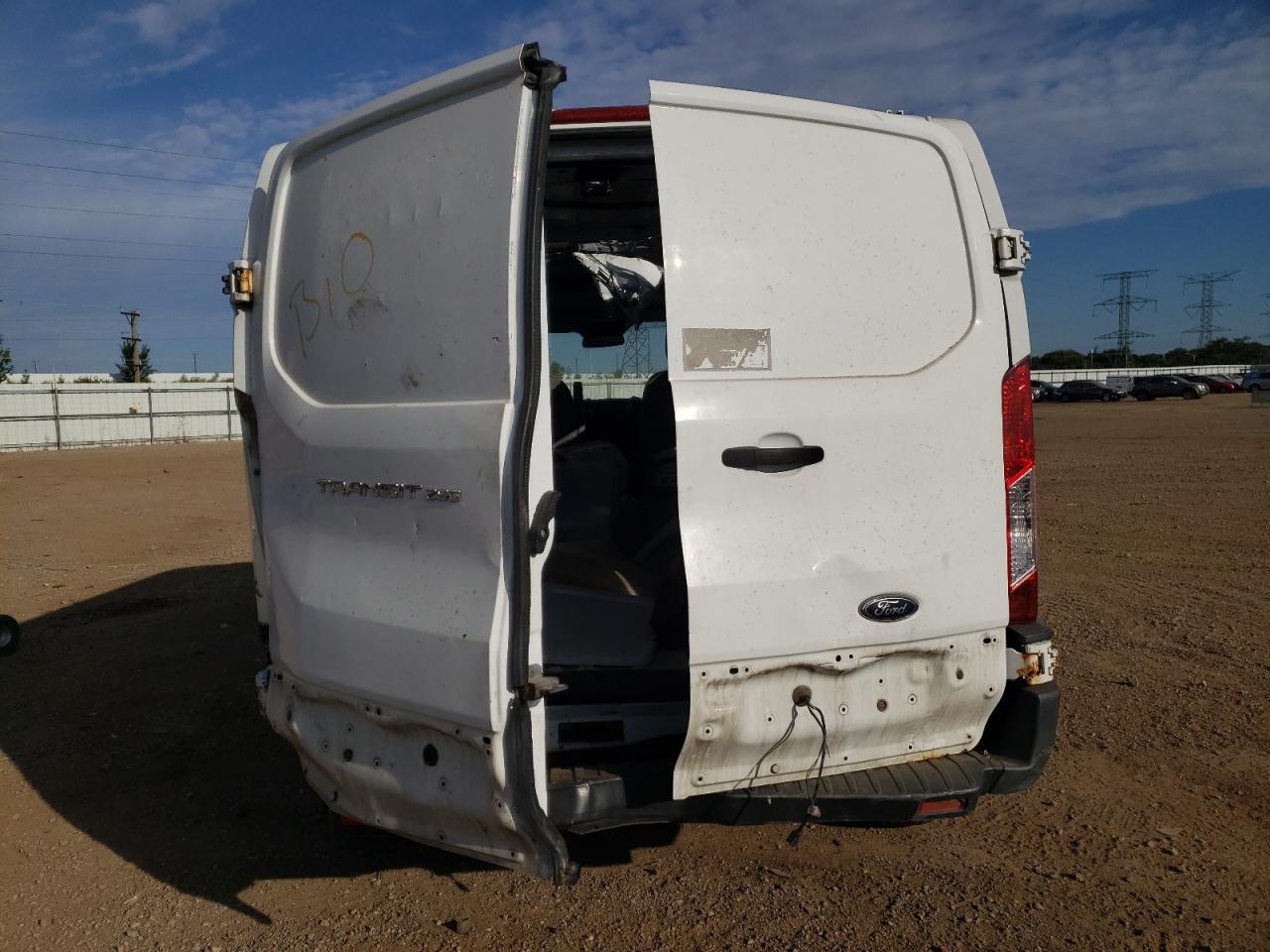 FORD TRANSIT T-250 2016 — 7