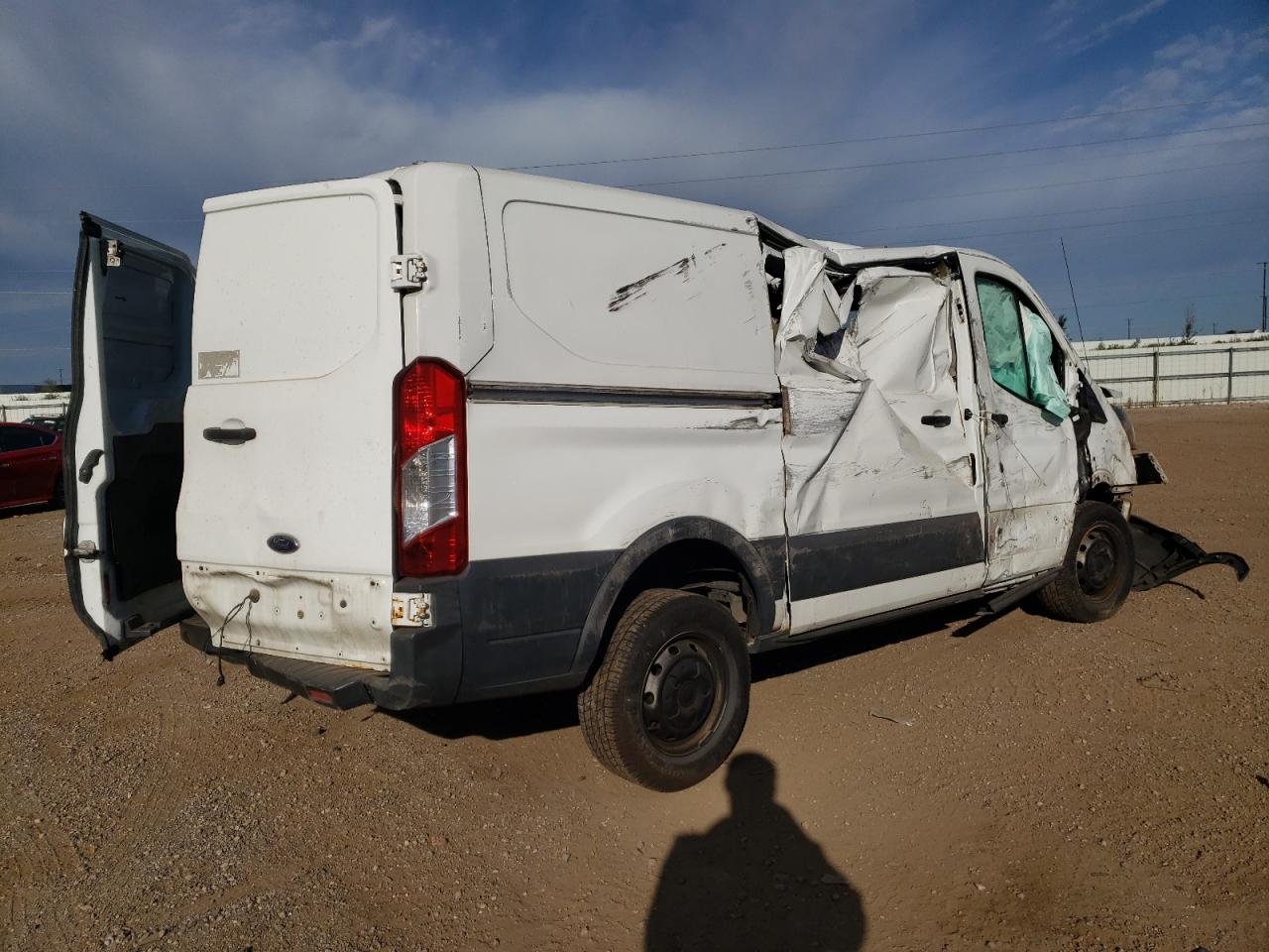 FORD TRANSIT T-250 2016 — 4