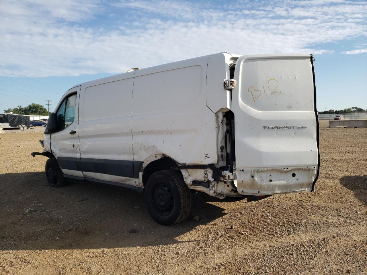 FORD TRANSIT T-250 2016 — 3