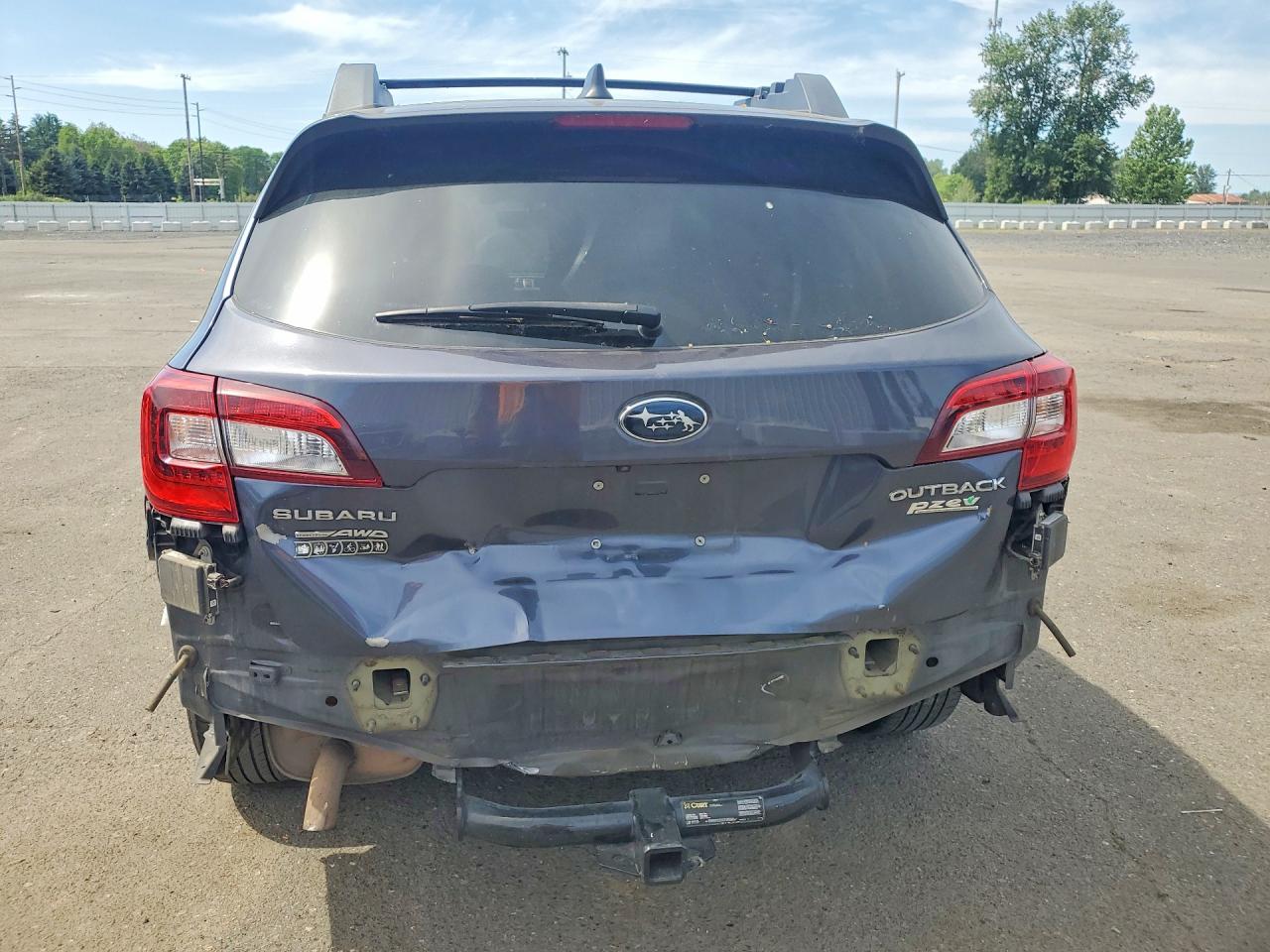 SUBARU OUTBACK 2017 — 7