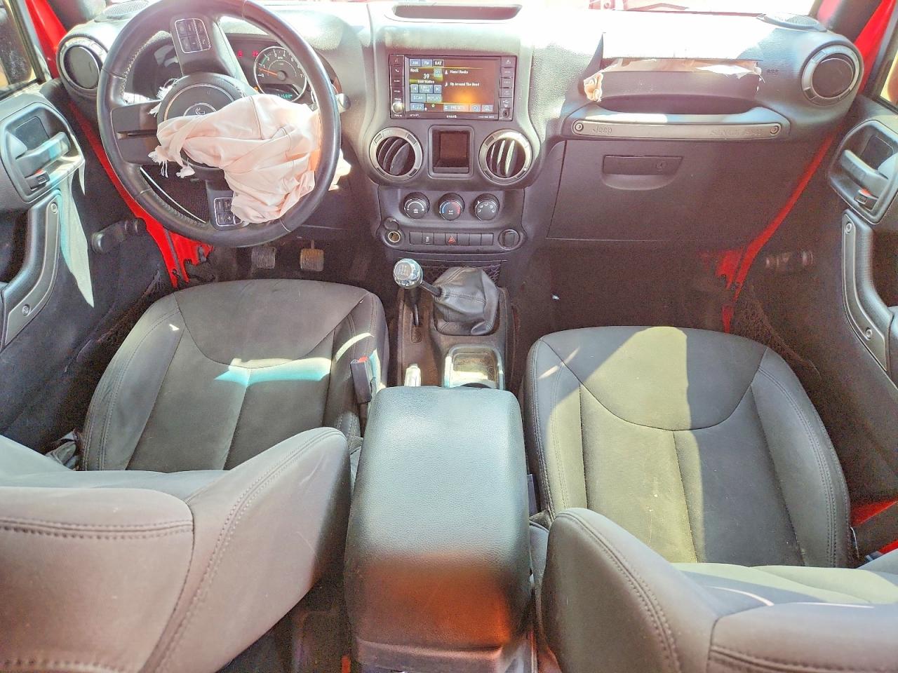 JEEP WRANGLER UNLIMITED 2016 — 9