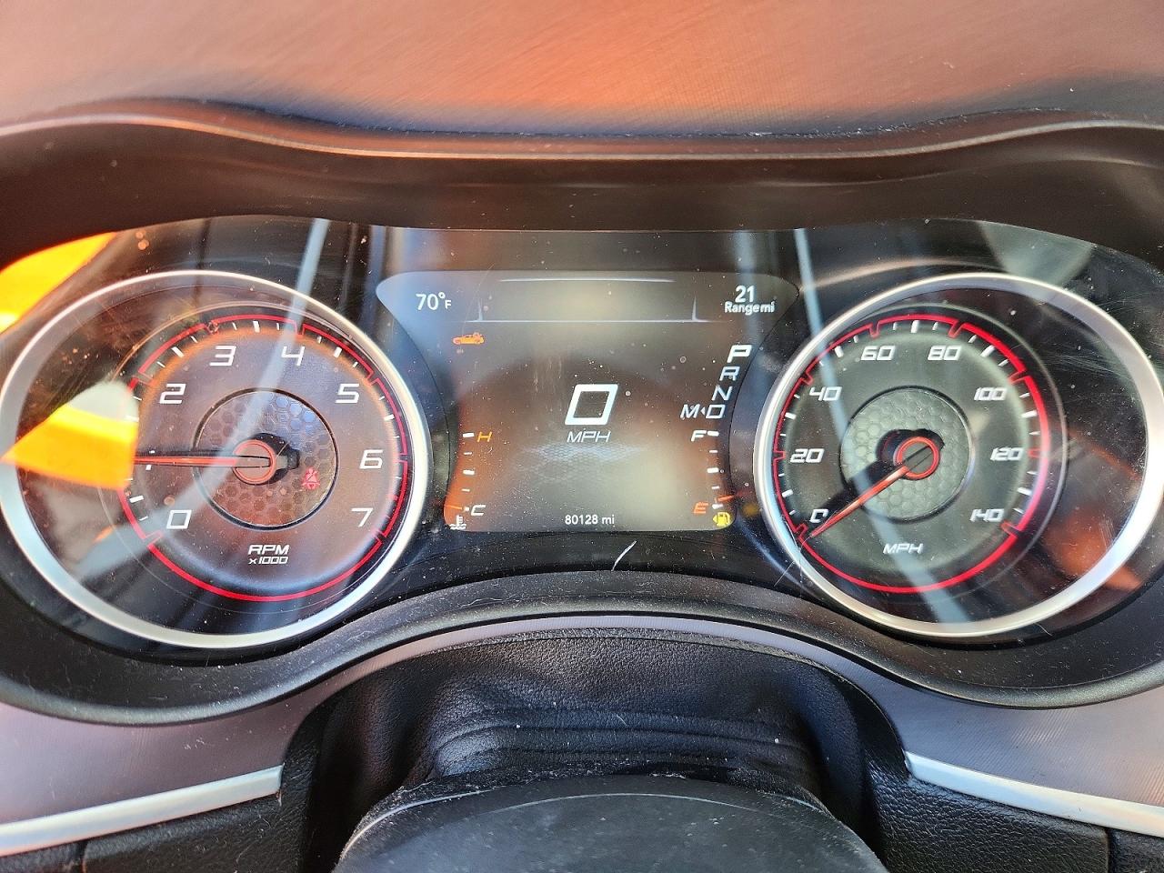 DODGE CHARGER 2022 — 10