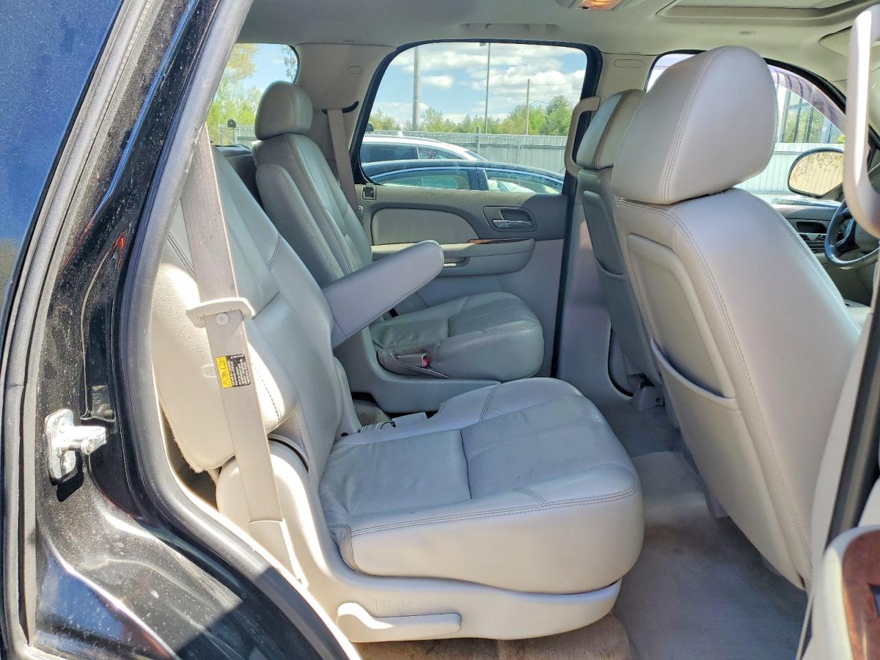 CHEVROLET TAHOE 2007 — 12