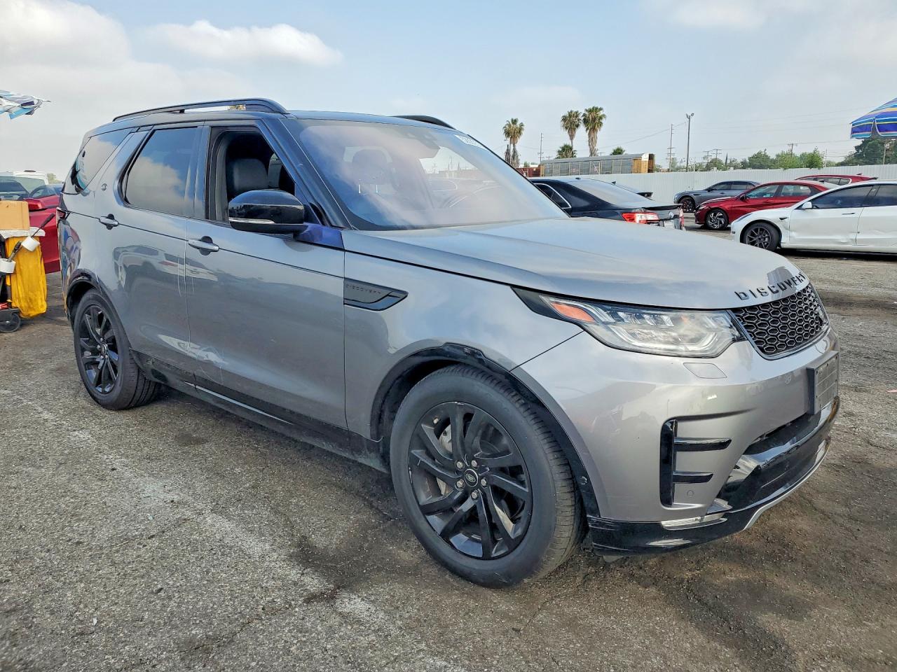 LAND ROVER DISCOVERY 2020 — 5