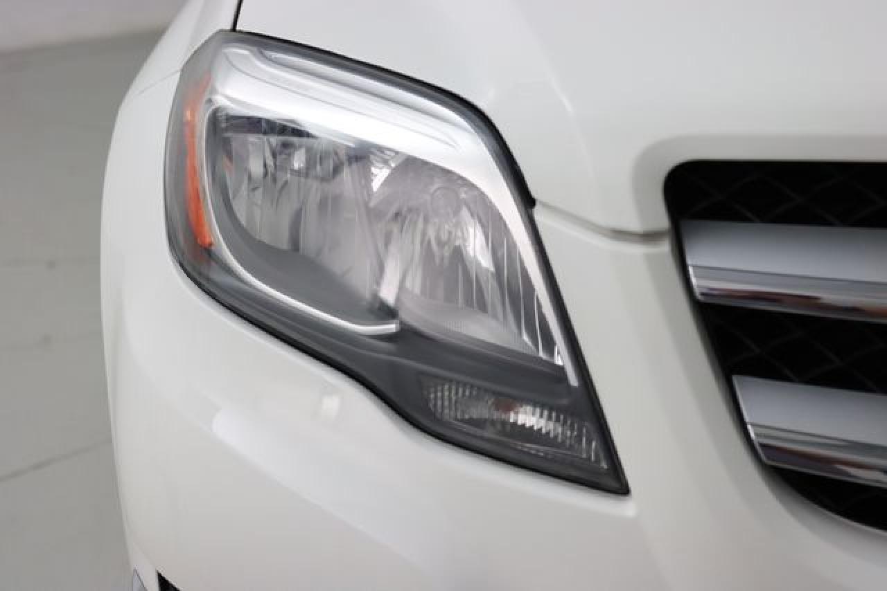 MERCEDES-BENZ GLK 2015 — 11