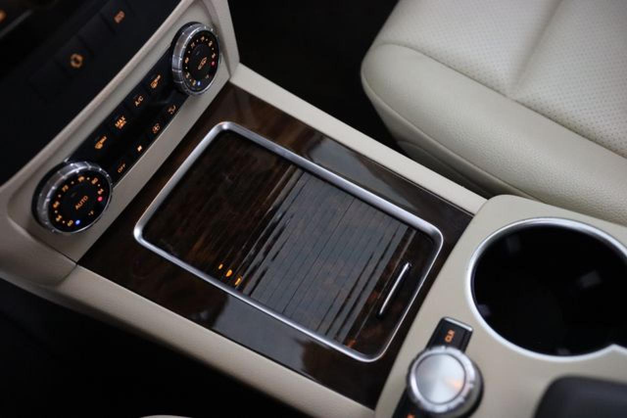 MERCEDES-BENZ GLK 2015 — 40
