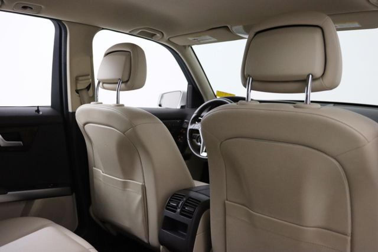 MERCEDES-BENZ GLK 2015 — 29