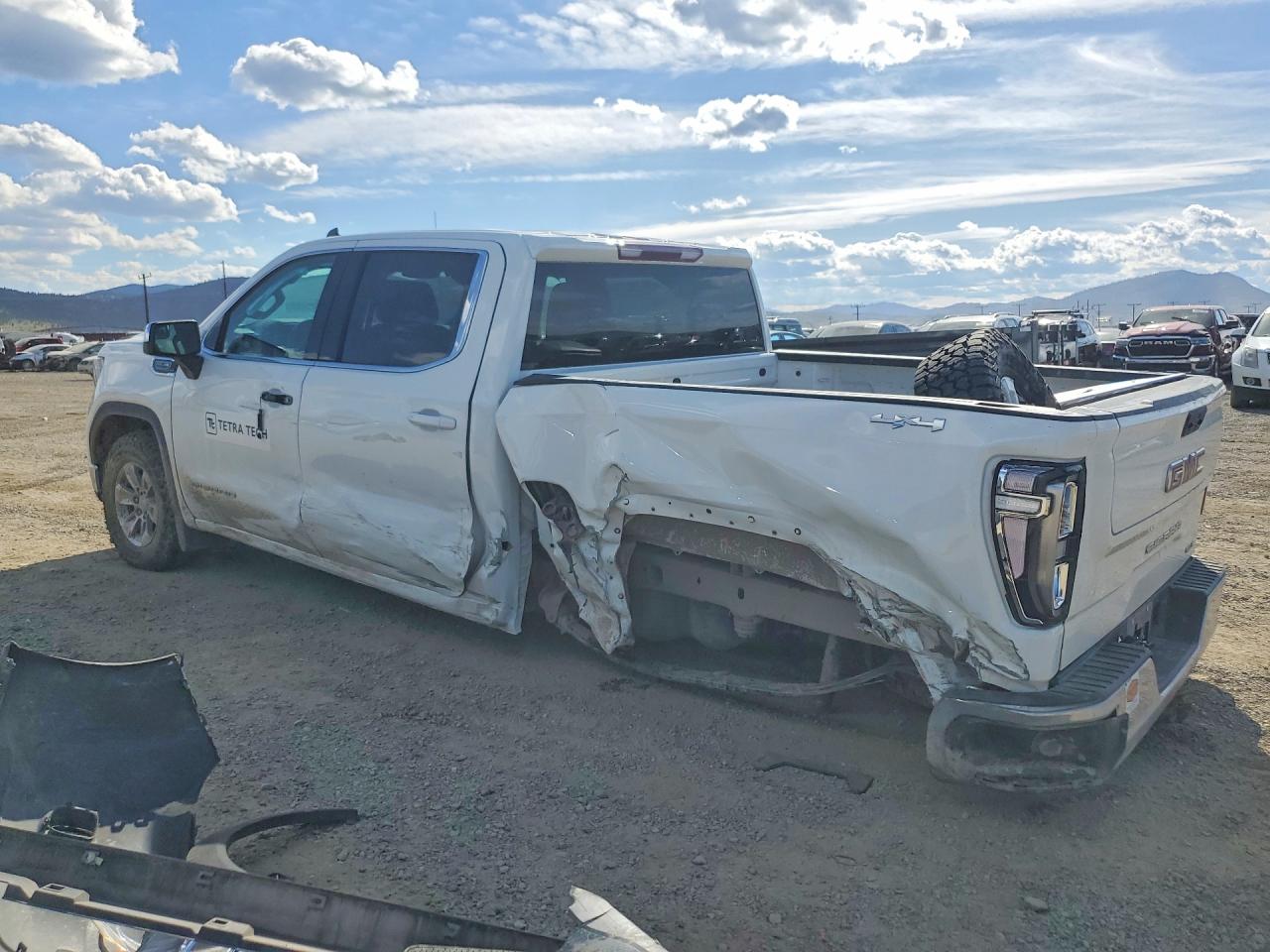 GMC SIERRA 2023 — 3