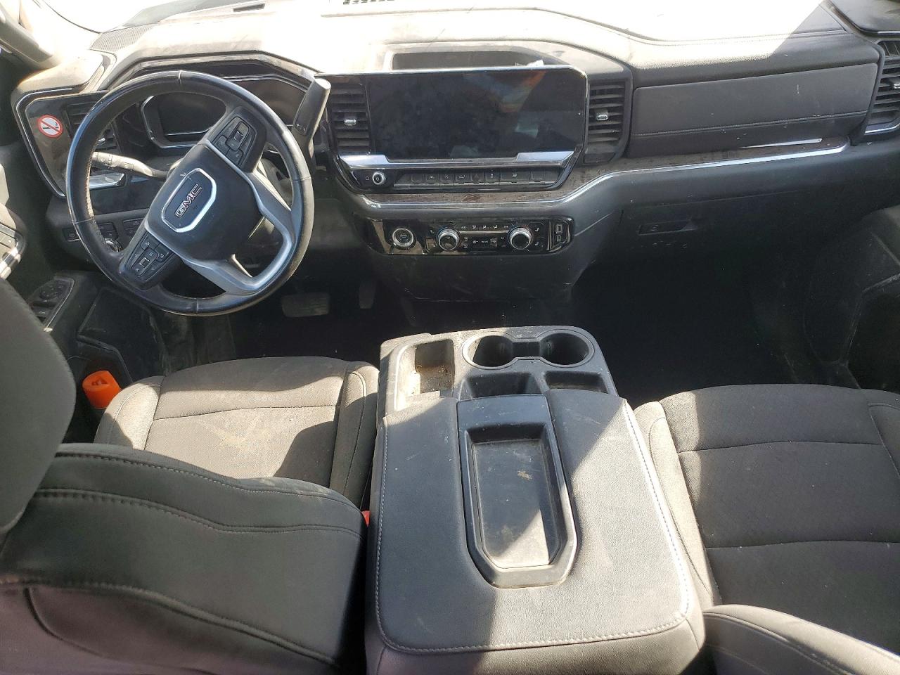GMC SIERRA 2023 — 9