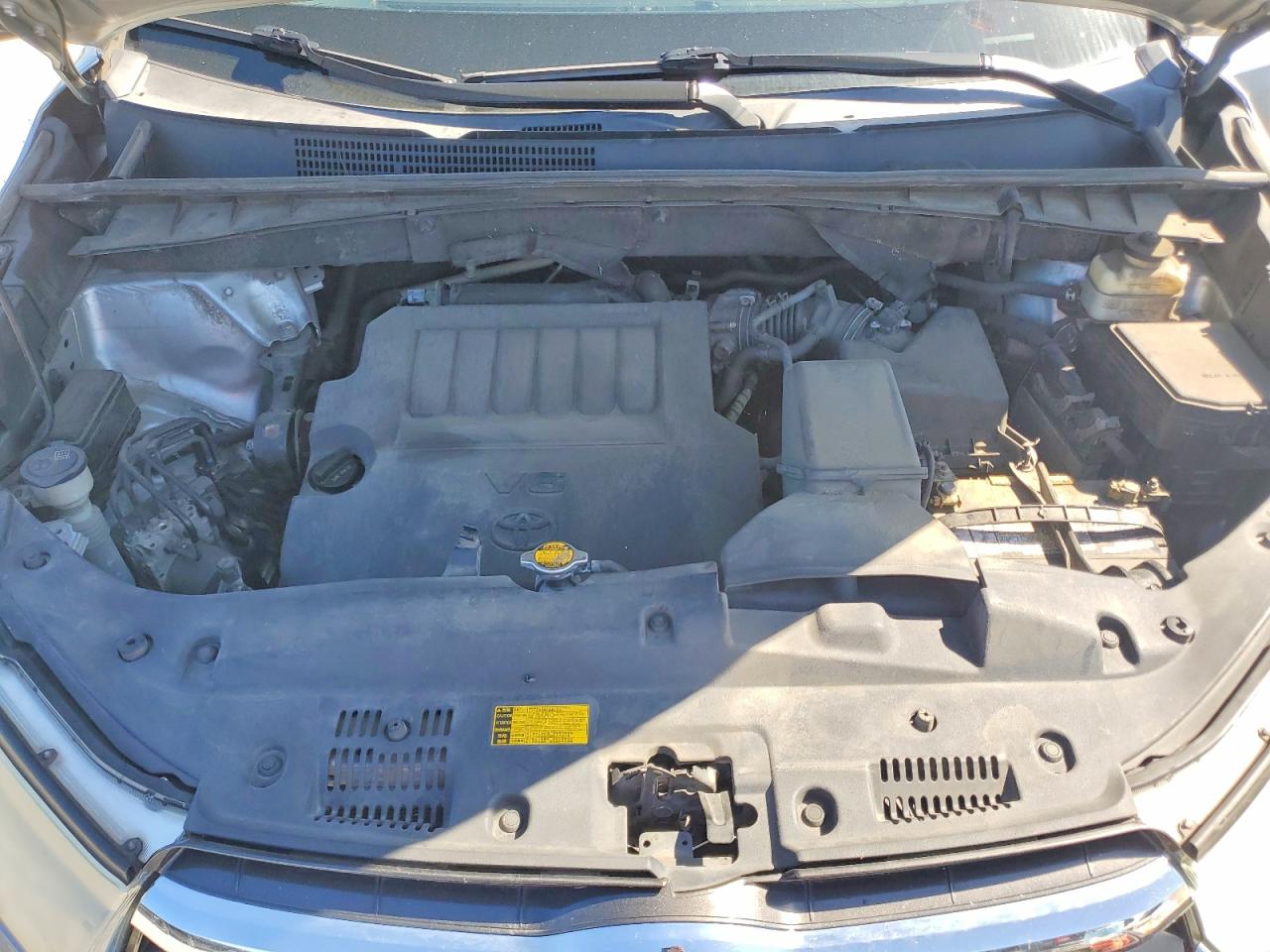 TOYOTA HIGHLANDER 2015 — 13