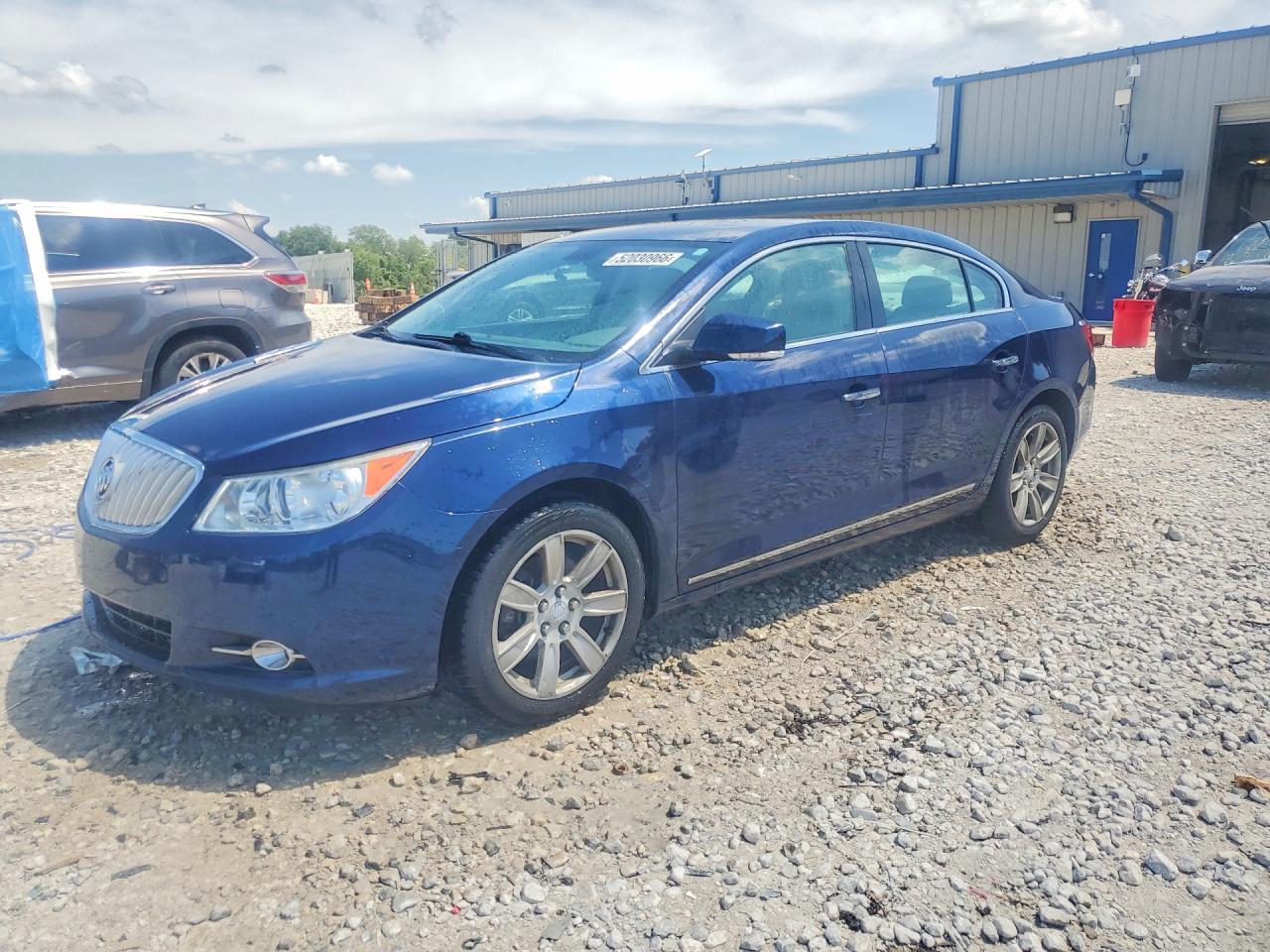 BUICK LACROSSE 2011 — 2