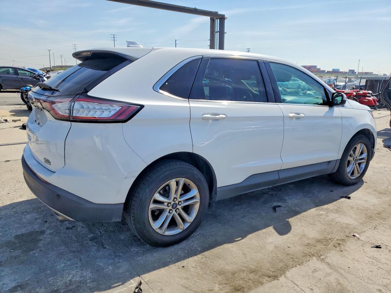 FORD EDGE 2016 — 4