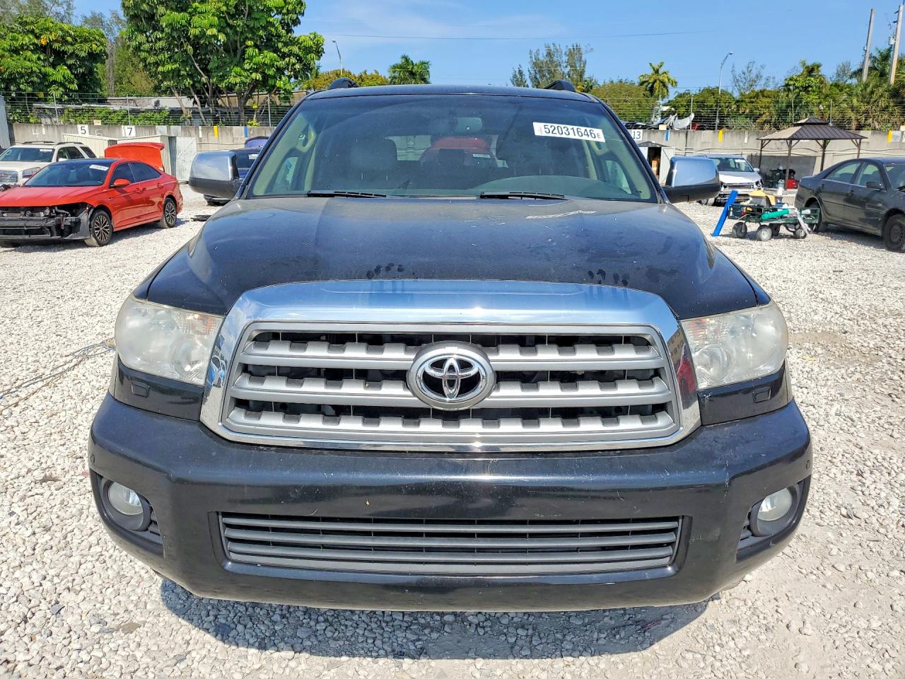 TOYOTA SEQUOIA 2011 — 6