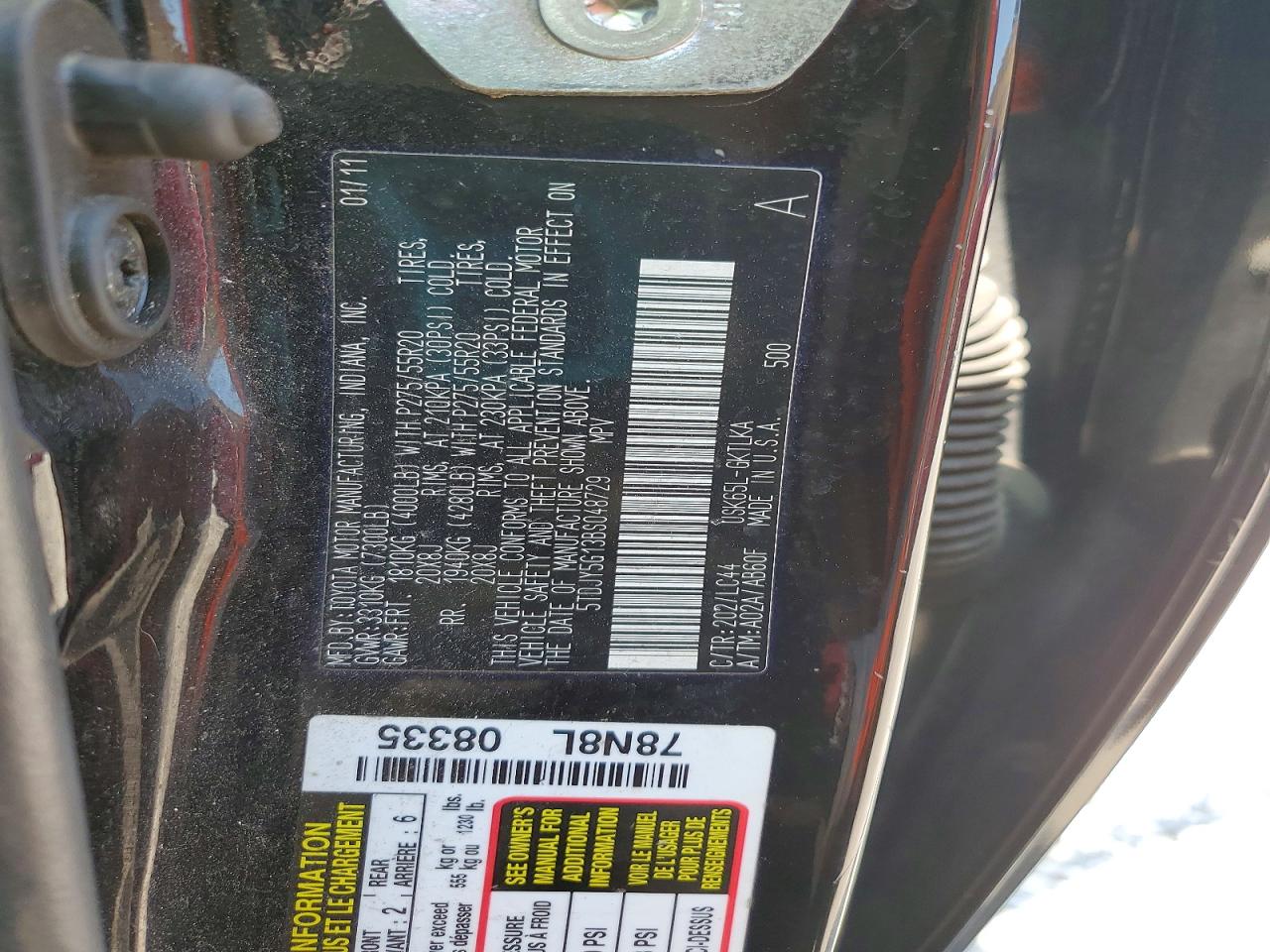 TOYOTA SEQUOIA 2011 — 14