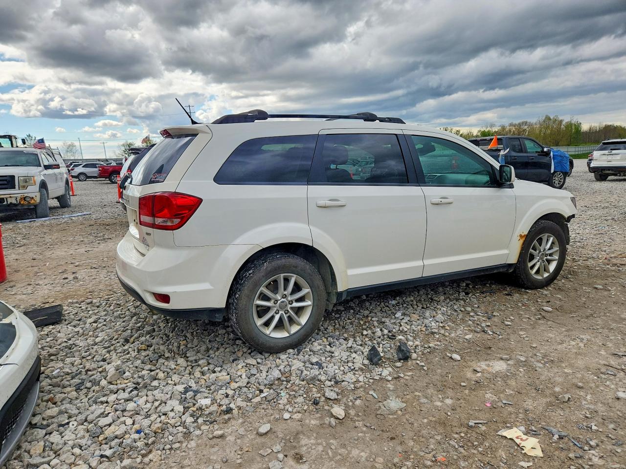 DODGE JOURNEY 2015 — 4