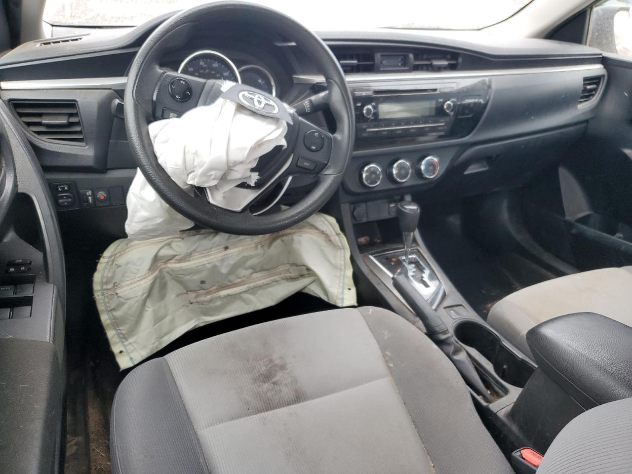 TOYOTA COROLLA 2014 — 9