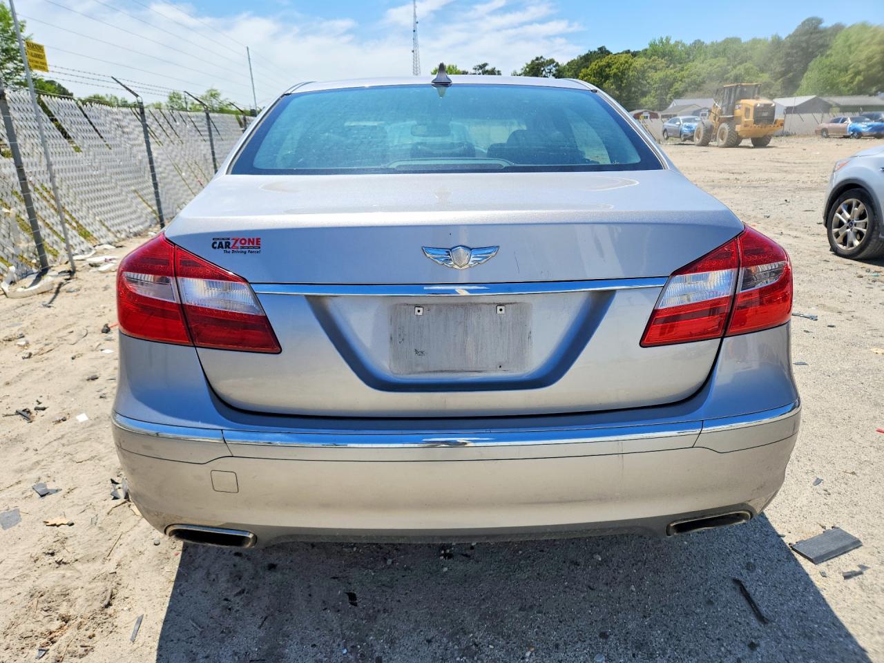 HYUNDAI GENESIS 2012 — 7
