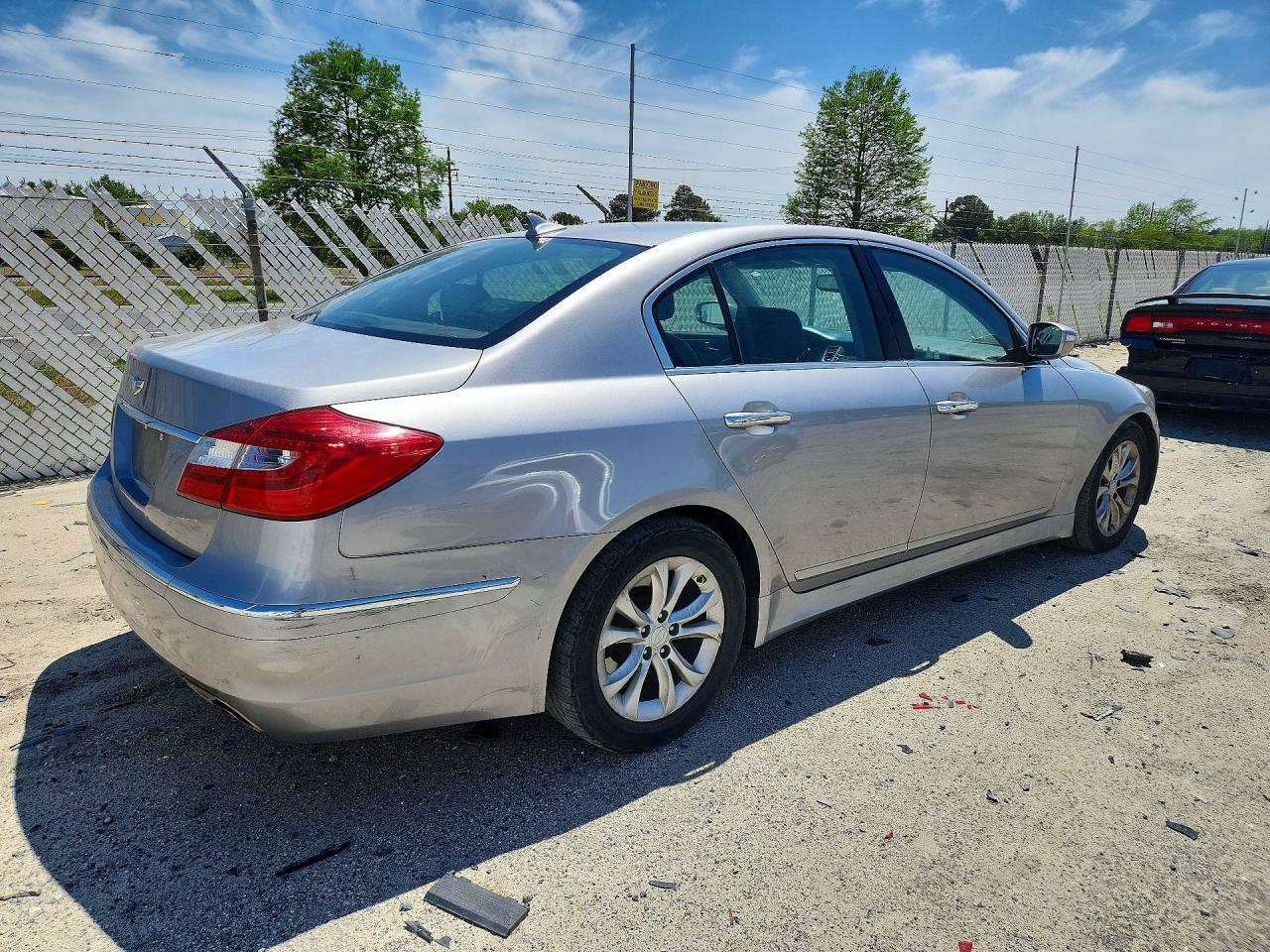 HYUNDAI GENESIS 2012 — 4