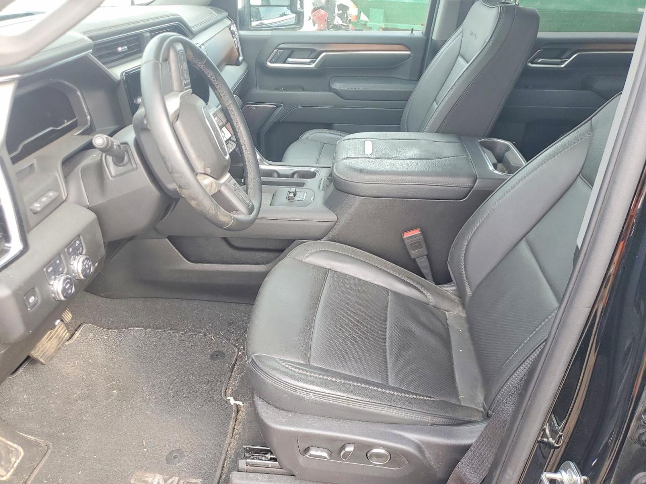 GMC SIERRA 2025 — 8