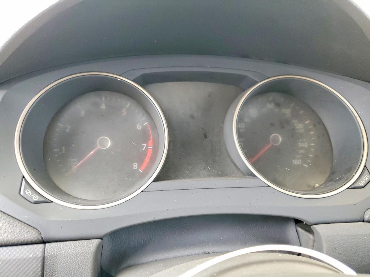 VOLKSWAGEN JETTA 2015 — 10