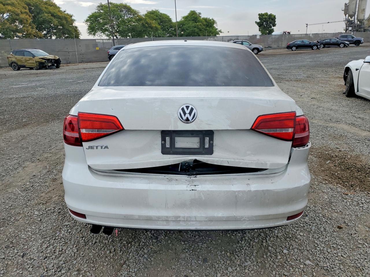 VOLKSWAGEN JETTA 2015 — 7