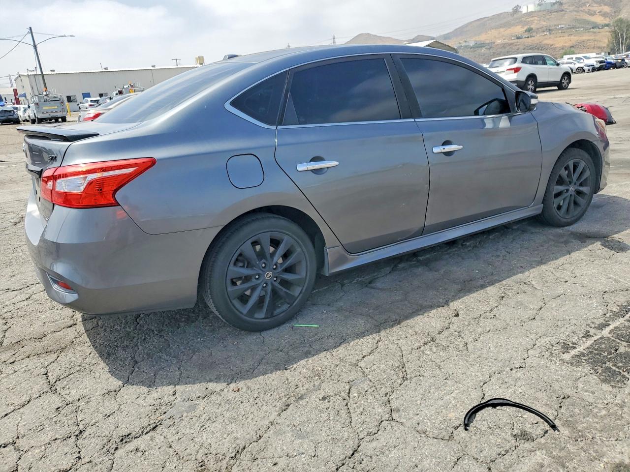 NISSAN SENTRA 2018 — 4