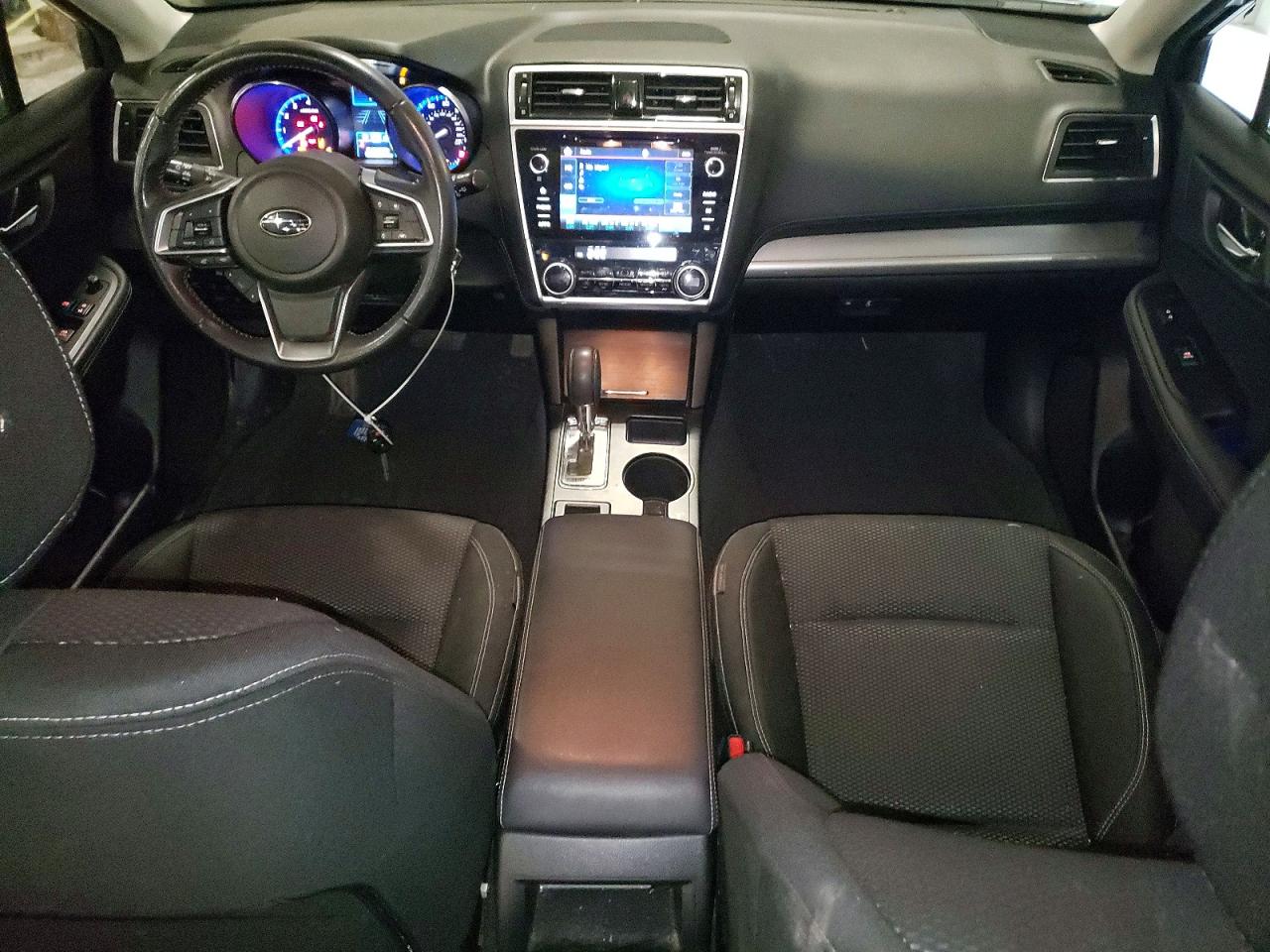 SUBARU OUTBACK 2019 — 9