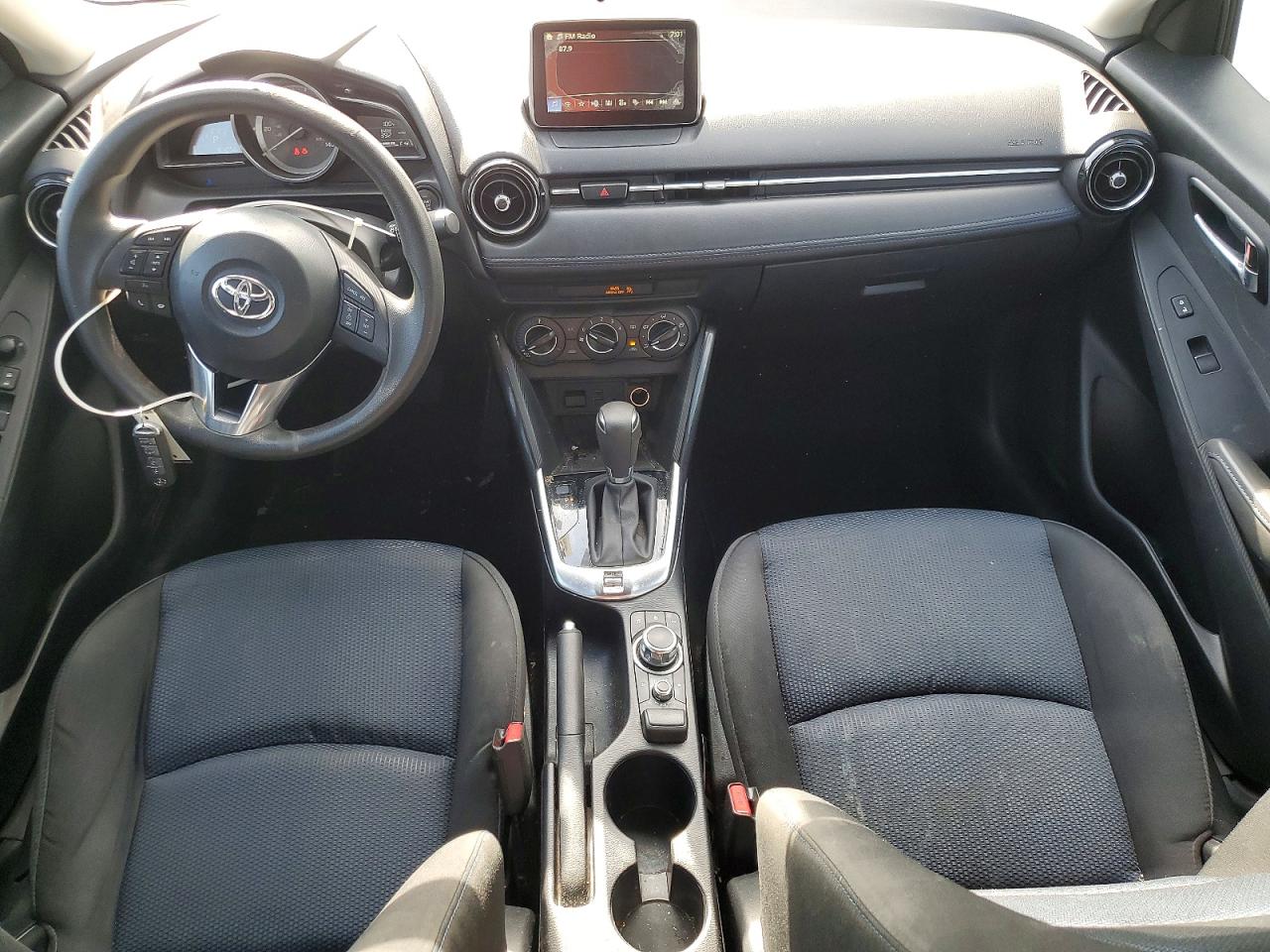 TOYOTA YARIS IA 2017 — 9