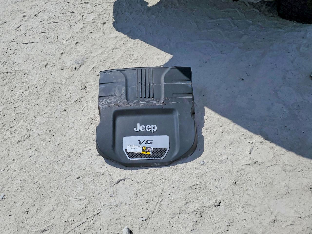 JEEP WRANGLER UNLIMITED 2015 — 13