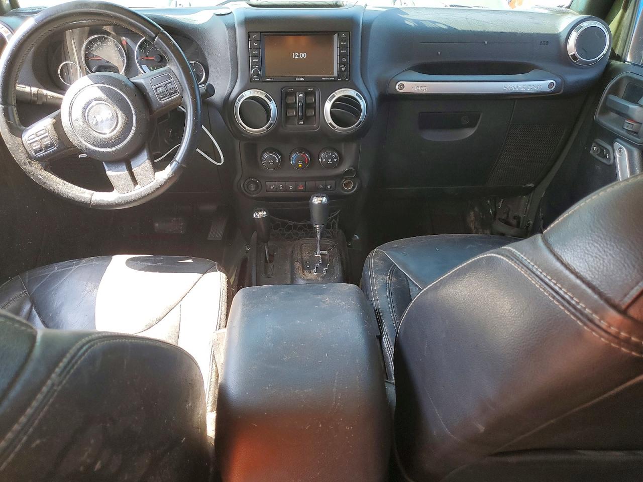 JEEP WRANGLER UNLIMITED 2015 — 9
