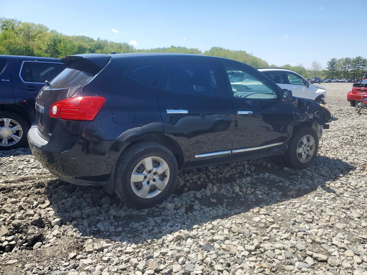 NISSAN ROGUE 2011 — 4