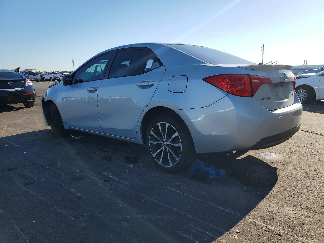 TOYOTA COROLLA 2017 — 3