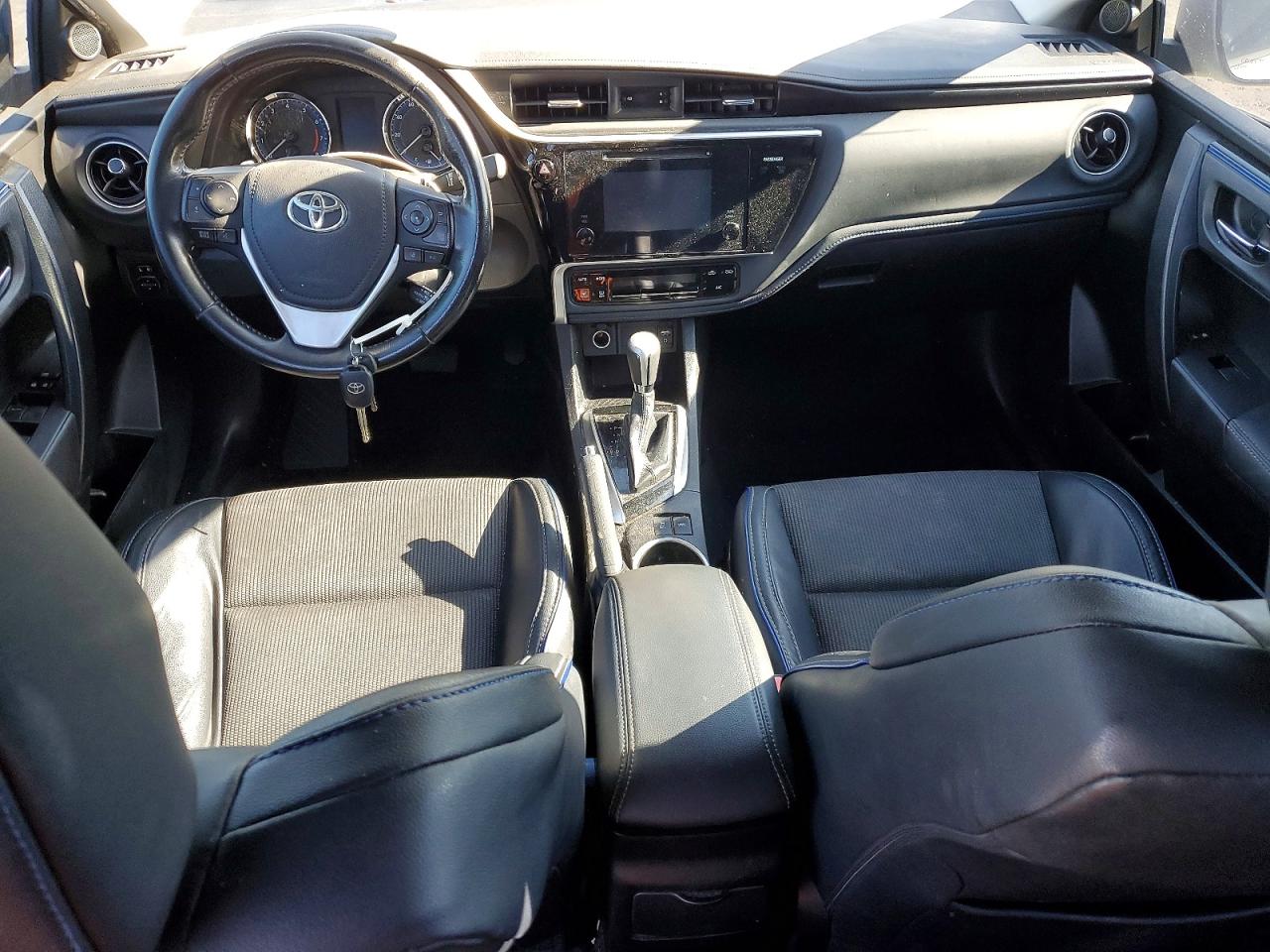 TOYOTA COROLLA 2017 — 9